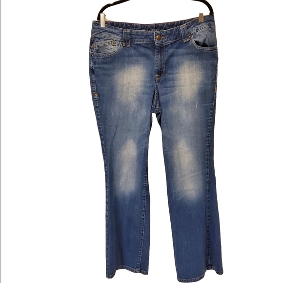 Lane Bryant Boot Cut Jeans with Distressed Look Size 18 - Picture 2 of 4